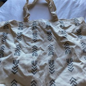 Beige tote bag